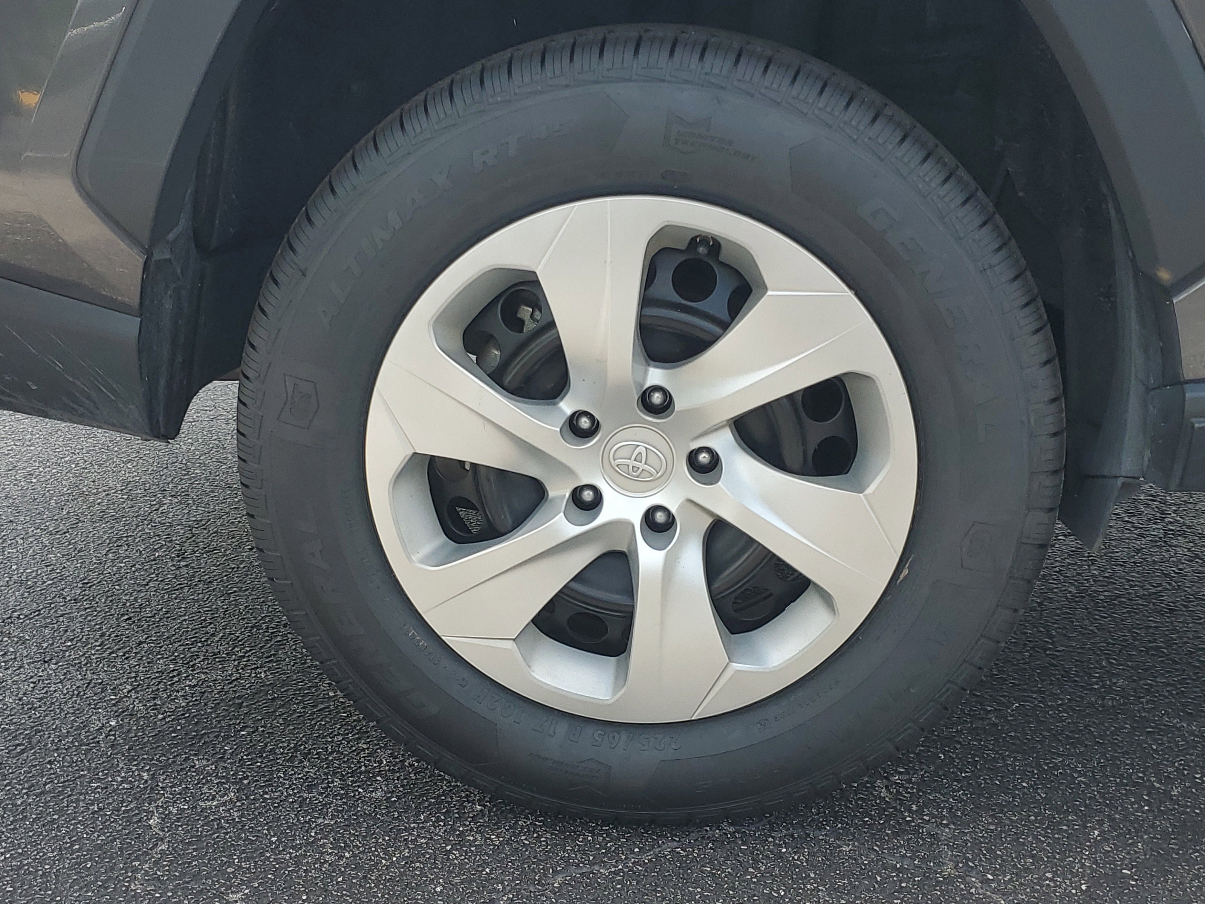 Certified 2023 Toyota RAV4 LE image 7