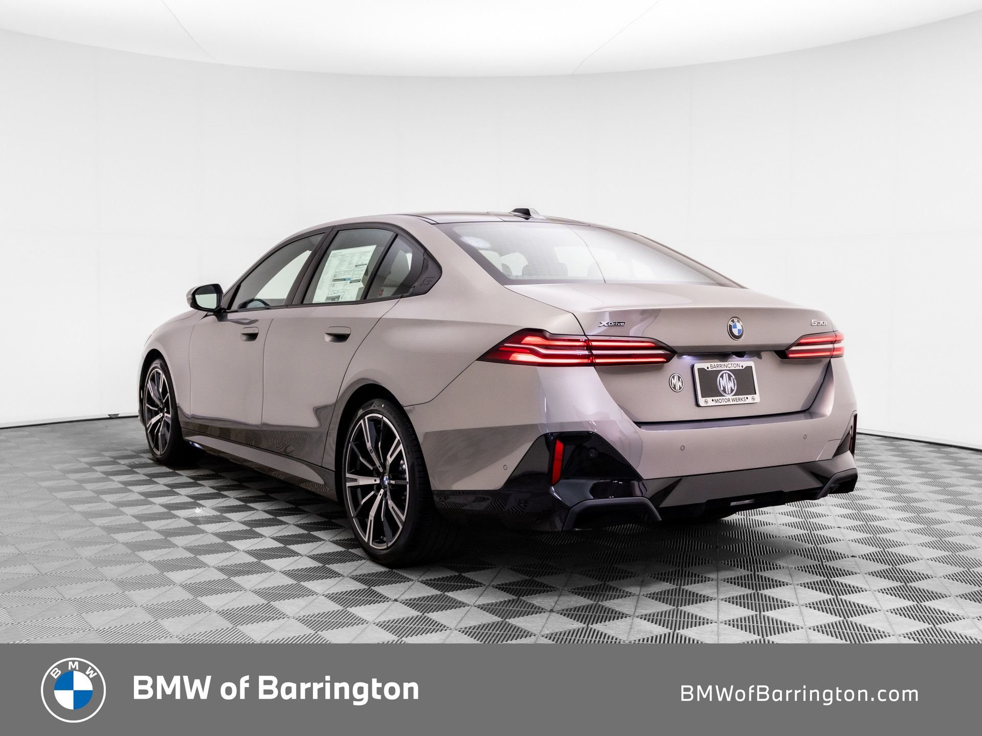 New 2026 BMW 530i xDrive w/ M Sport Package AWD/4WD image 3