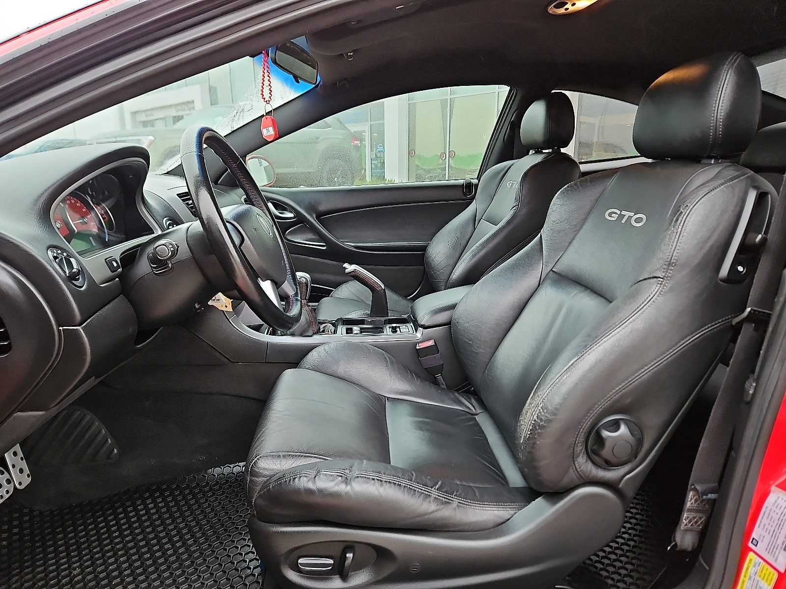 Used 2006 Pontiac GTO image 10