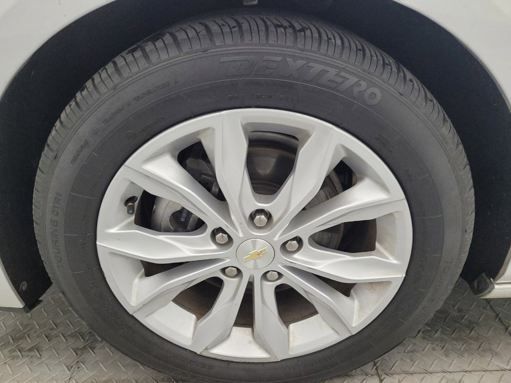 Used 2022 Chevrolet Malibu LT FWD image 31