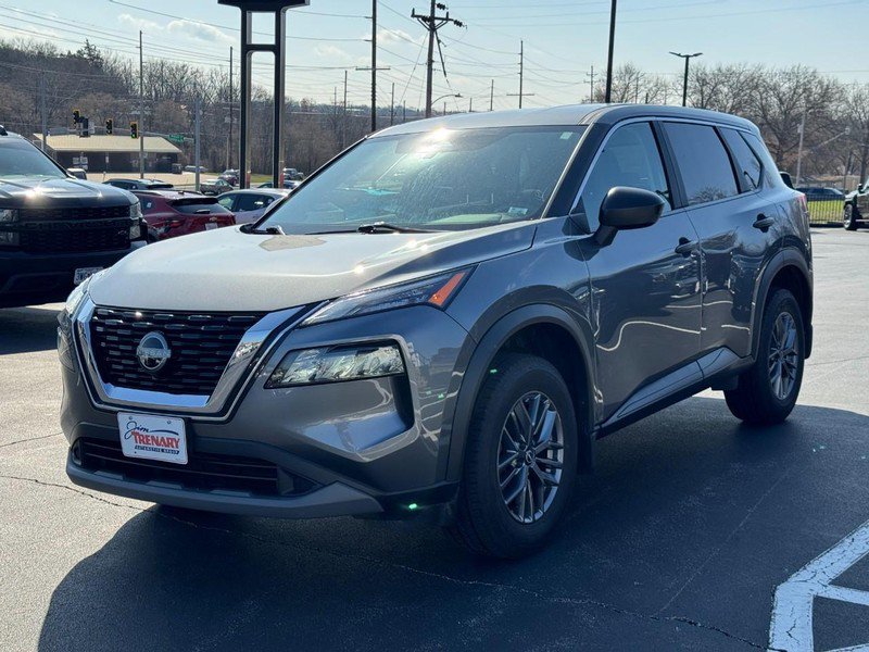 Used 2023 Nissan Rogue S image 8
