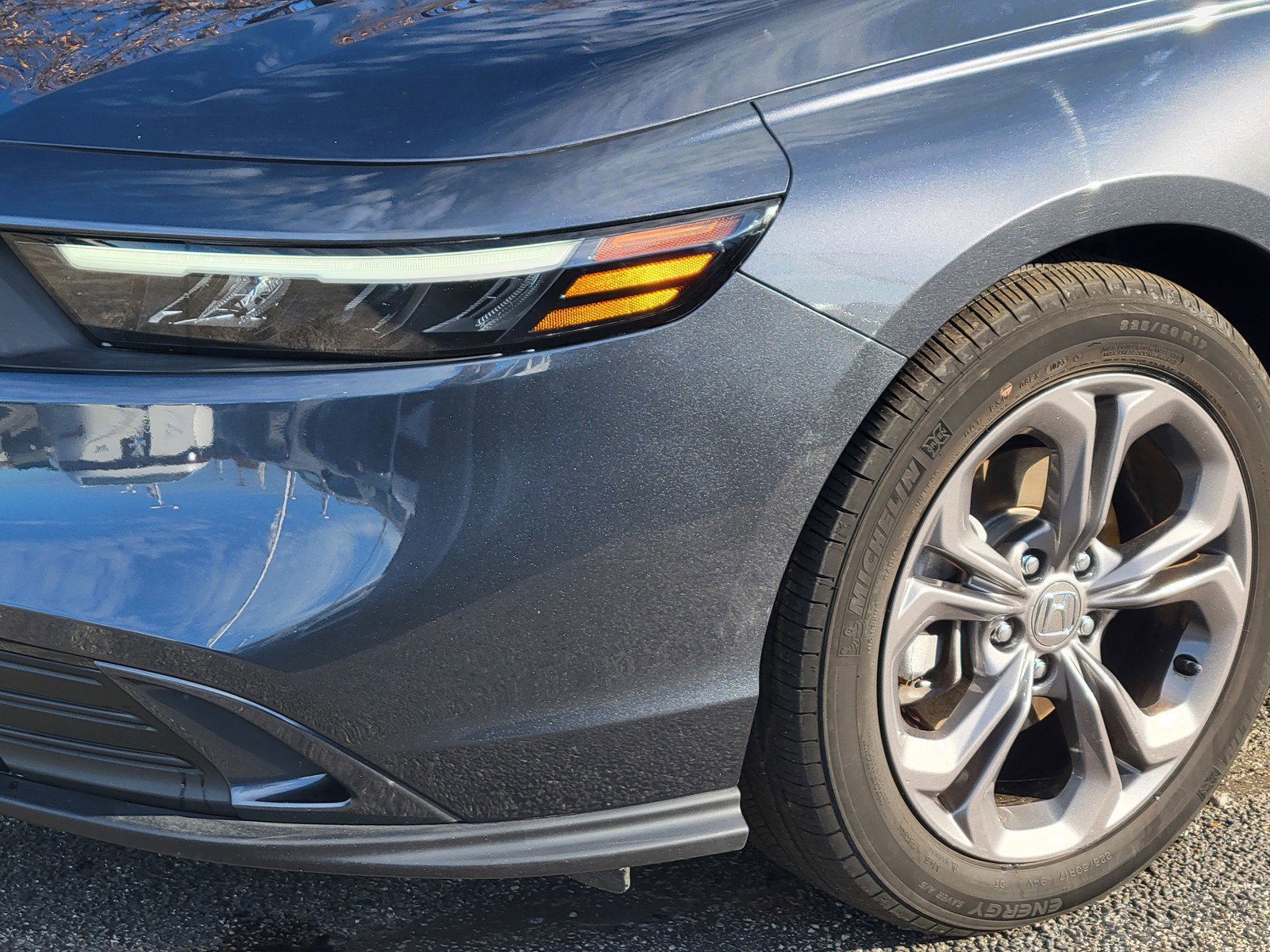 Used 2023 Honda Accord EX image 11