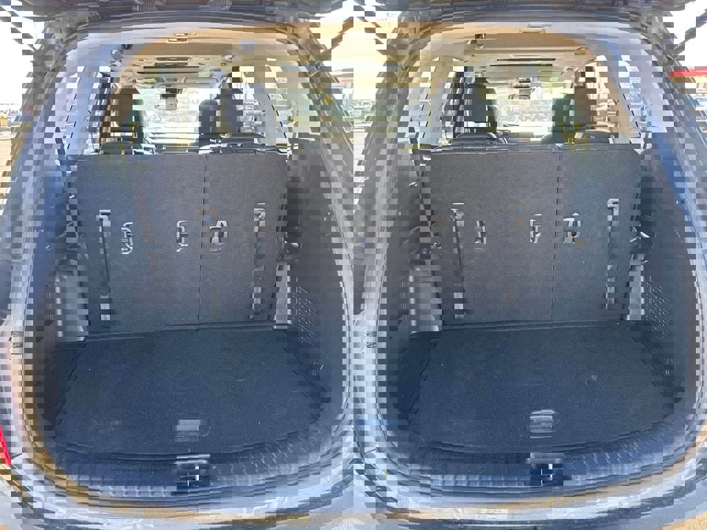 Used 2023 Kia Telluride S w/ S Sunroof Package image 5