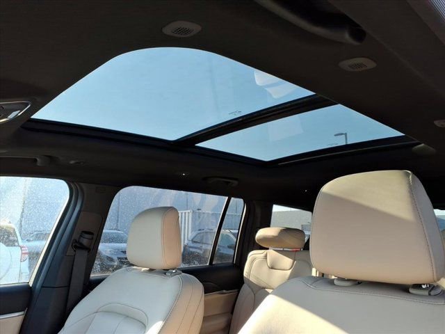 New 2026 Jeep Grand Cherokee L Limited w/ Limited Altitude Package image 15