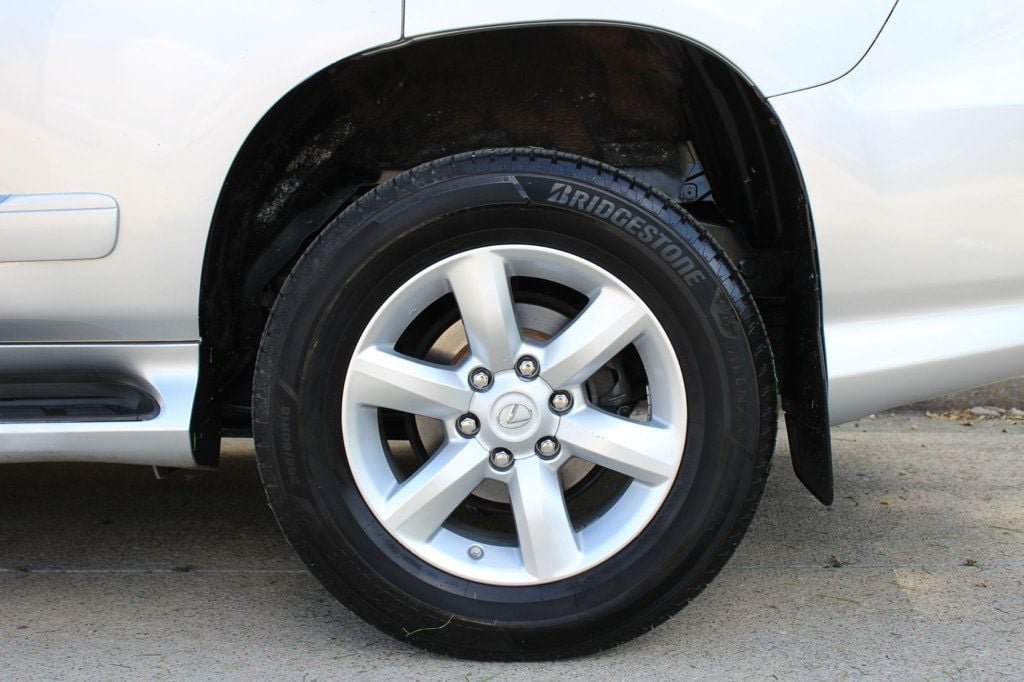 Used 2017 Lexus GX 460 AWD/4WD image 39