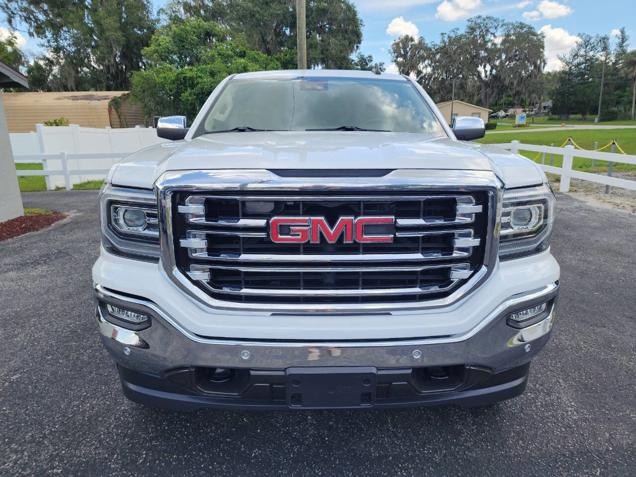 Used 2017 GMC Sierra 1500 SLT image 9