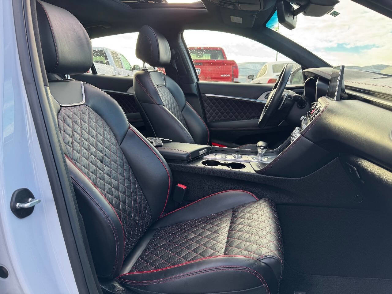 Used 2021 Genesis G70 3.3T w/ Sport Package image 12