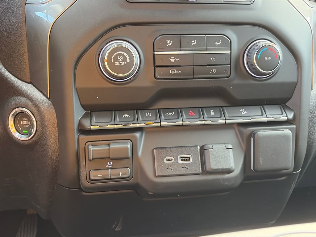 New 2026 Chevrolet Silverado 1500 Custom Trail Boss w/ LPO, Dark Essentials Package AWD/4WD image 22