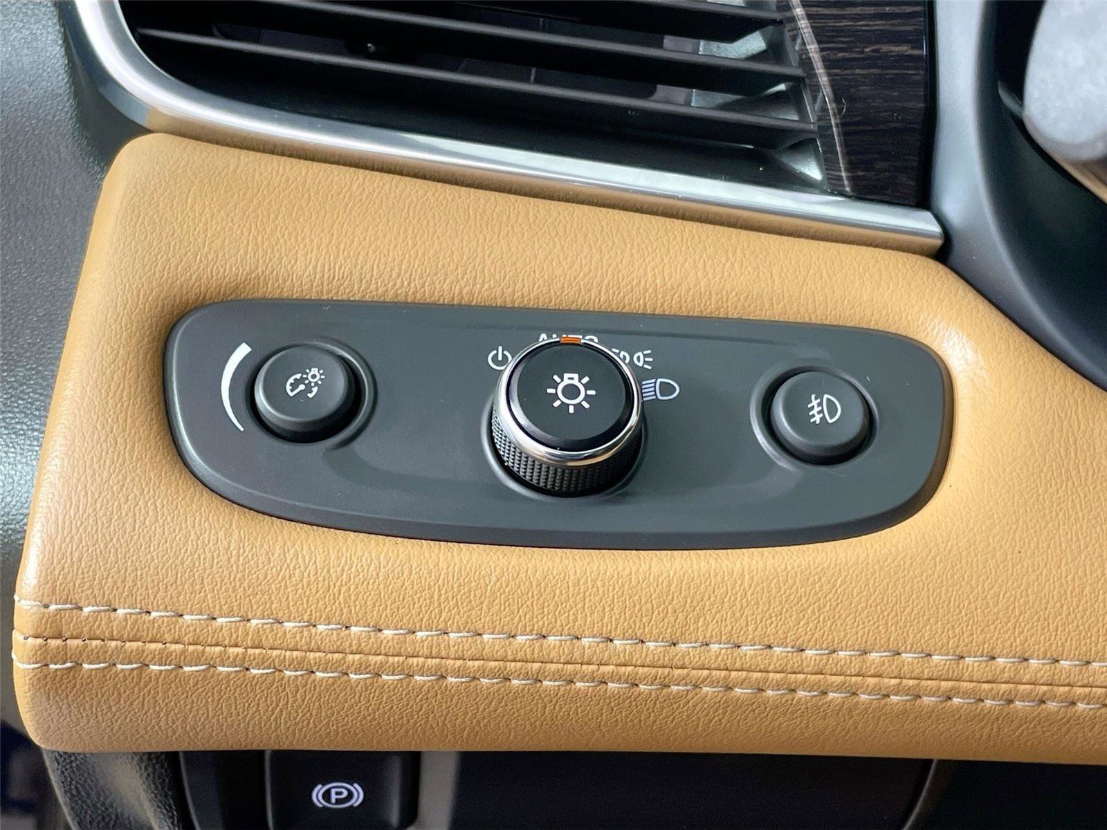 Used 2017 Buick LaCrosse Essence image 14