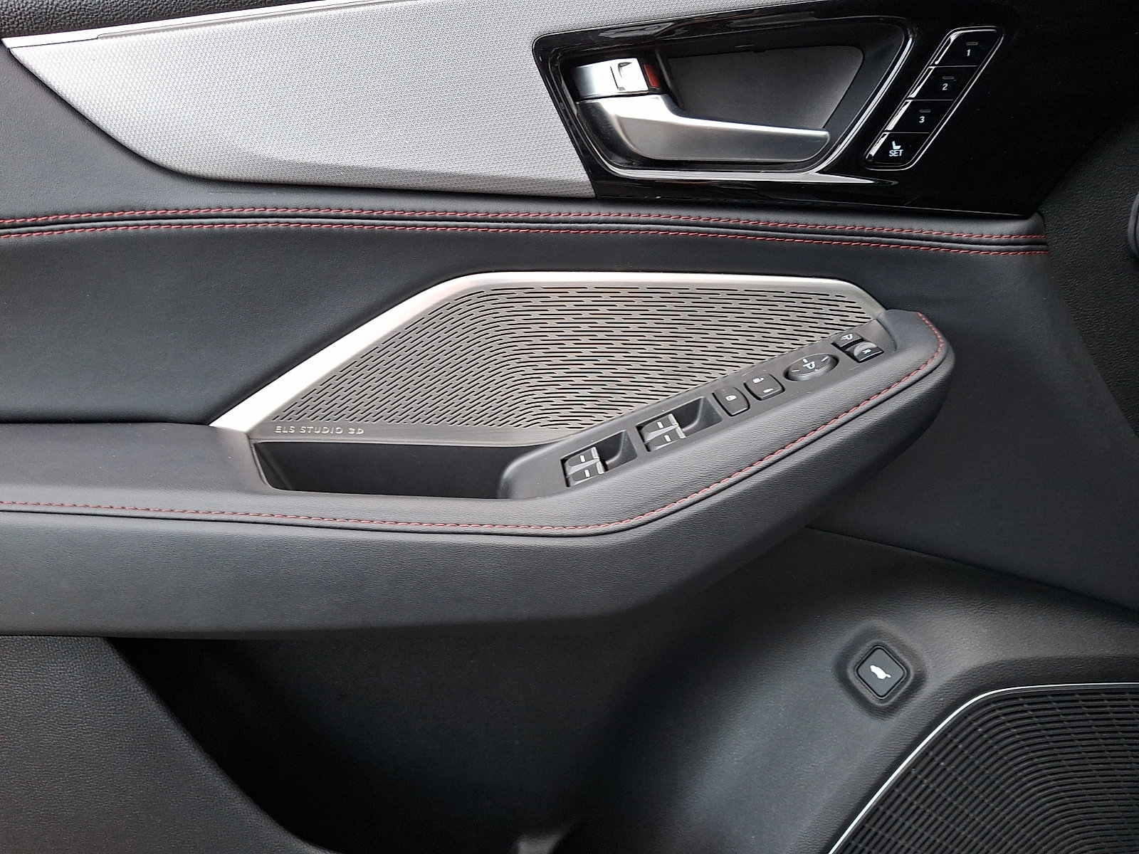 Used 2022 Acura MDX Type S image 13