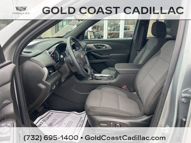 Used 2023 Chevrolet Traverse LT w/ Rear Camera Mirror Package image 16