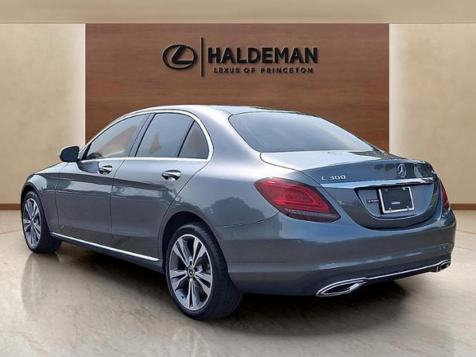 Used 2021 Mercedes-Benz C 300 4MATIC Sedan image 5