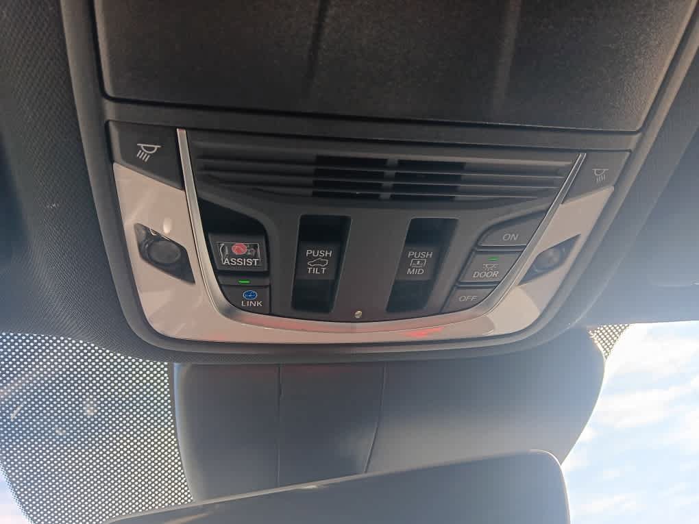 Used 2026 Acura RDX w/ Advance Package AWD/4WD image 32
