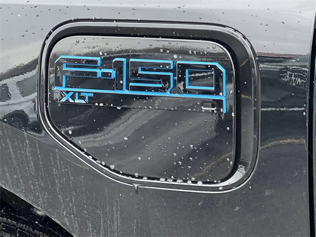 New 2025 Ford F150 Lightning XLT image 9