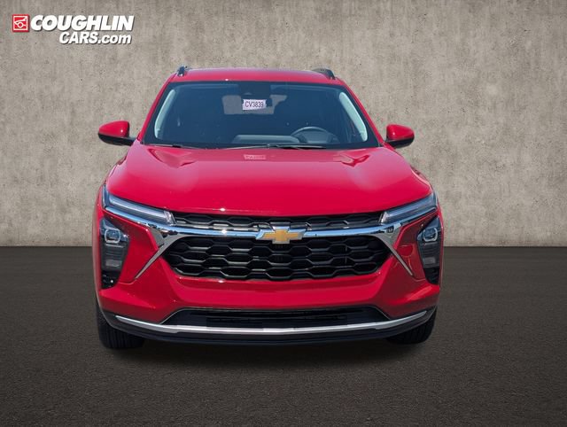 New 2026 Chevrolet Trax LT w/ Driver Confidence Package FWD video 2