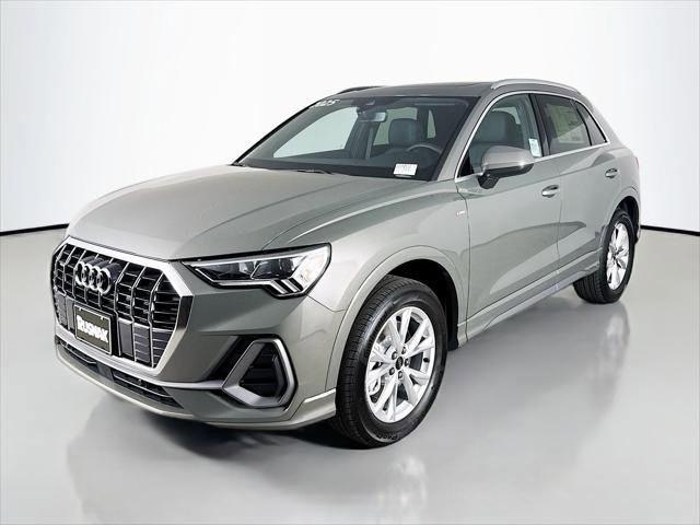 Certified 2025 Audi Q3 2.0T Premium w/ Convenience Package AWD/4WD image 3
