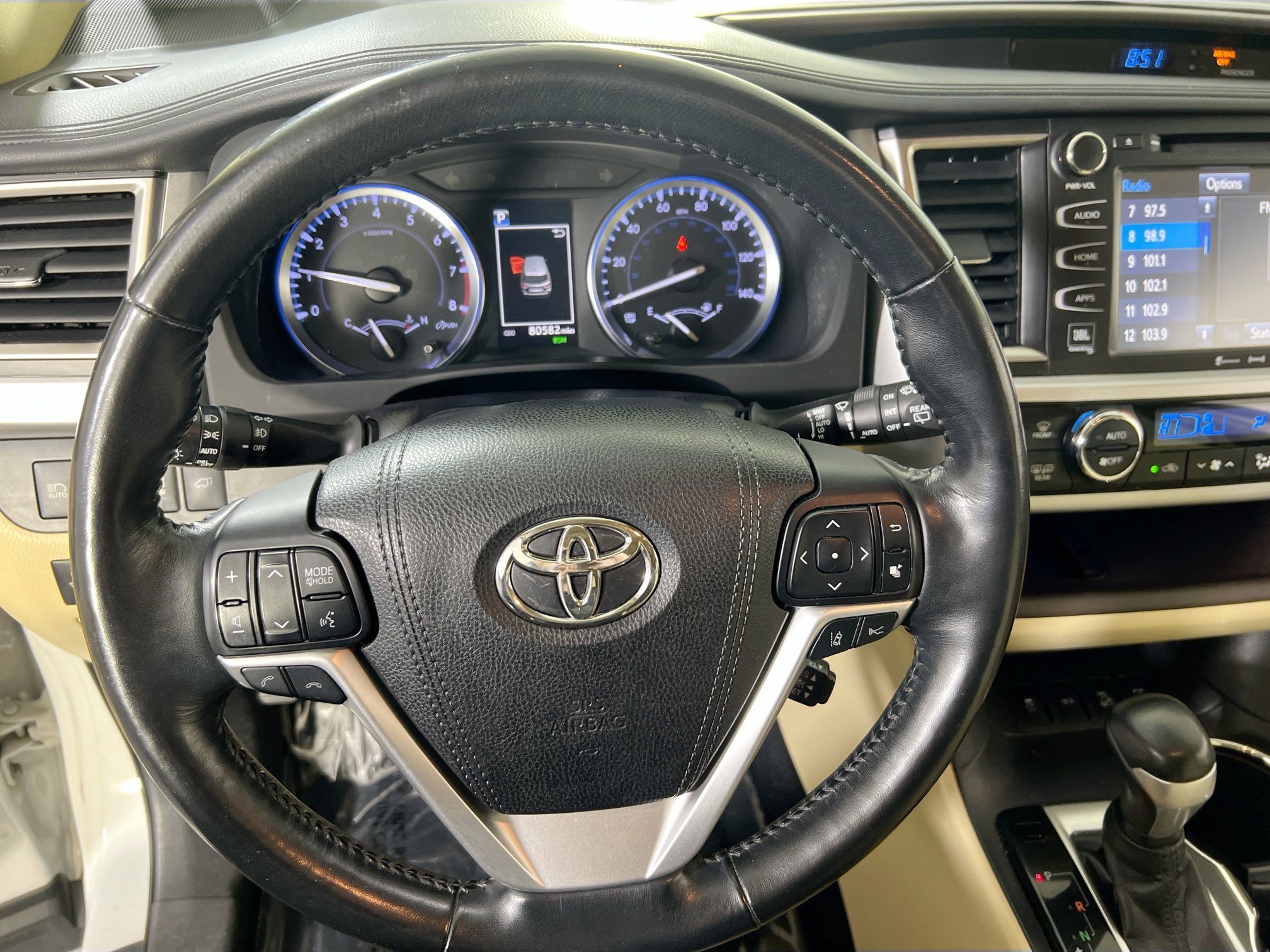 Used 2018 Toyota Highlander Limited Platinum w/ Protection Package #3 image 11