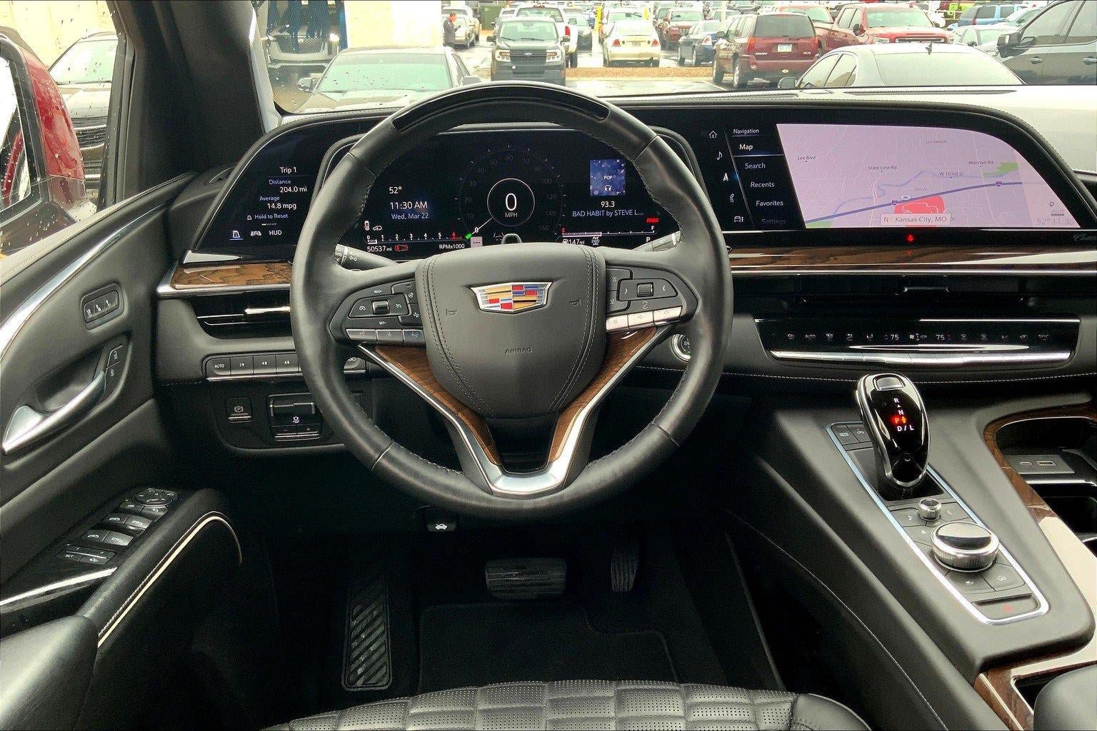Used 2021 Cadillac Escalade Premium Luxury Platinum w/ Heavy-Duty Trailer Package AWD/4WD image 5