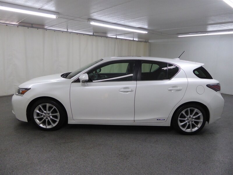 Used 2012 Lexus CT 200h Premium FWD image 4