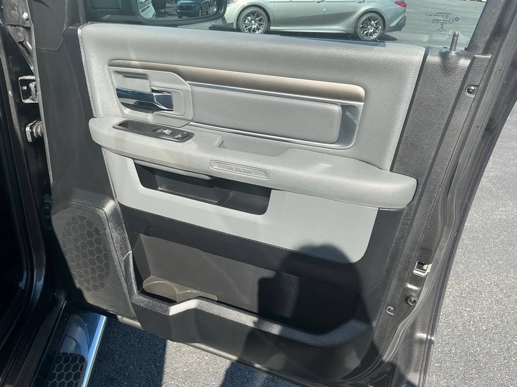 Used 2016 RAM 1500 Big Horn AWD/4WD image 31