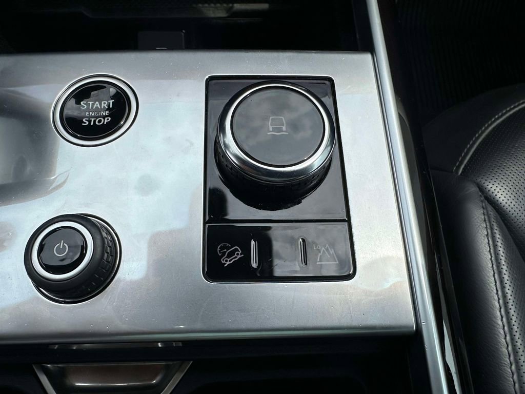 Used 2023 Land Rover Range Rover SE AWD/4WD image 33