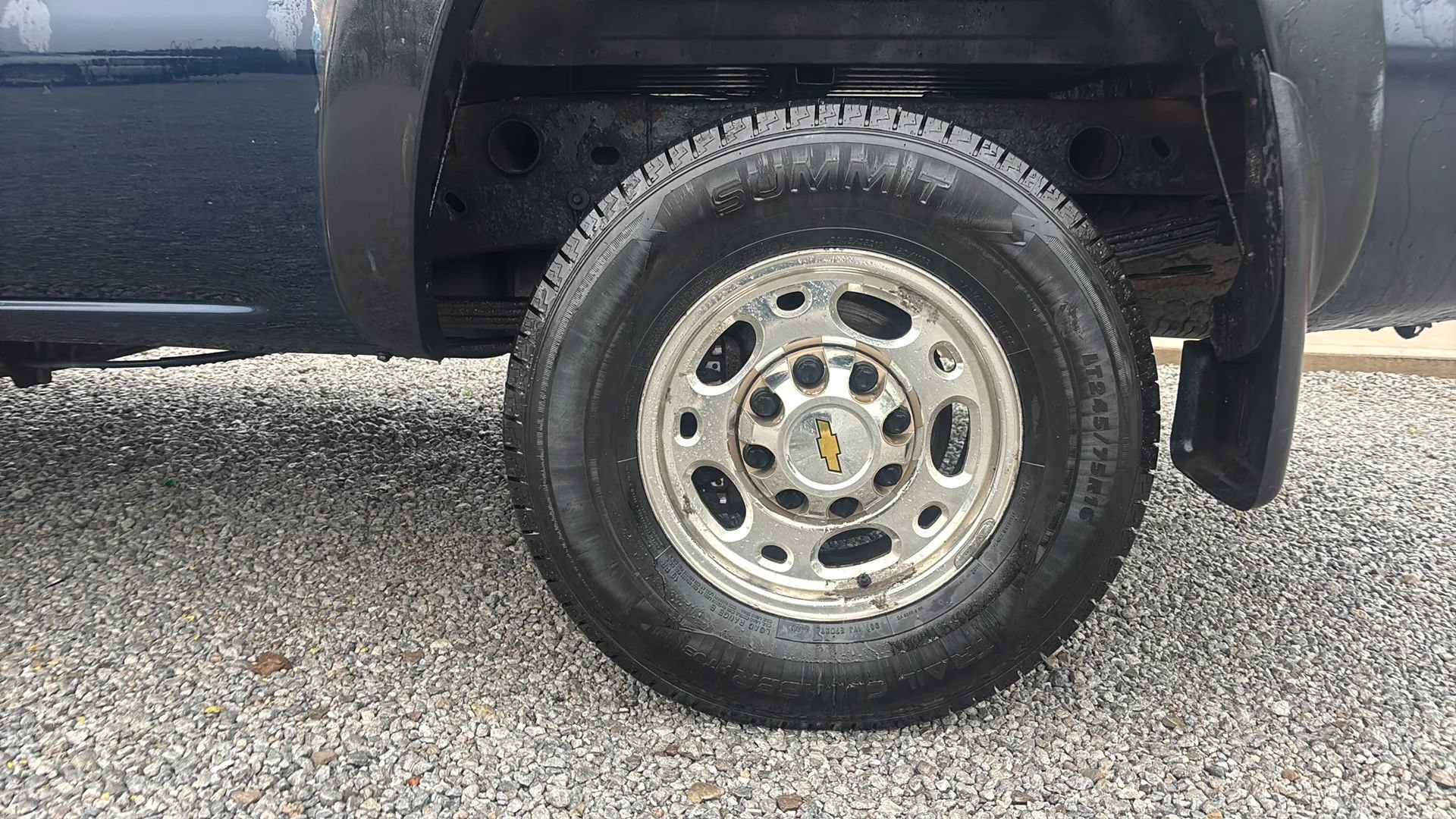 Used 2006 Chevrolet Silverado 1500 LT AWD/4WD image 2