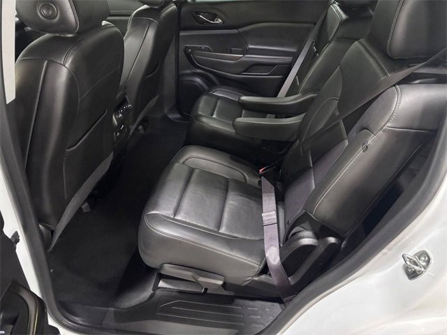 Used 2023 GMC Acadia SLT image 24