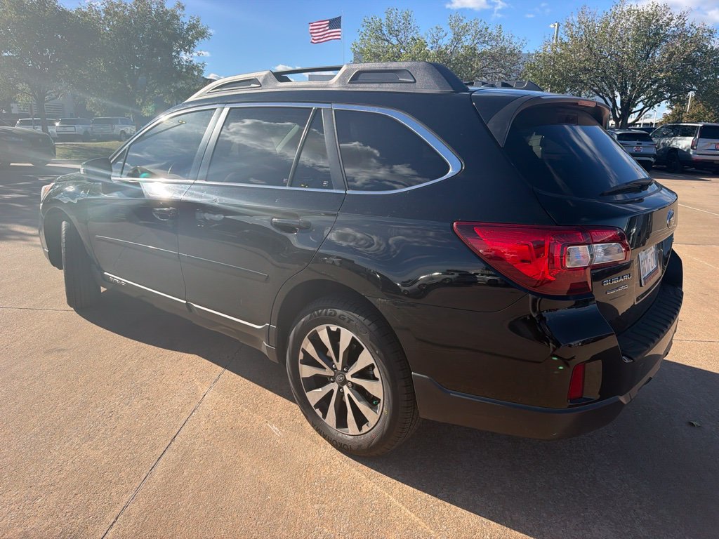 Used 2015 Subaru Outback 2.5i Limited AWD/4WD image 2