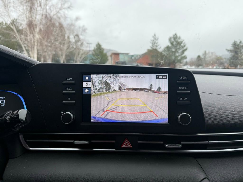 Used 2025 Hyundai Elantra SE image 15