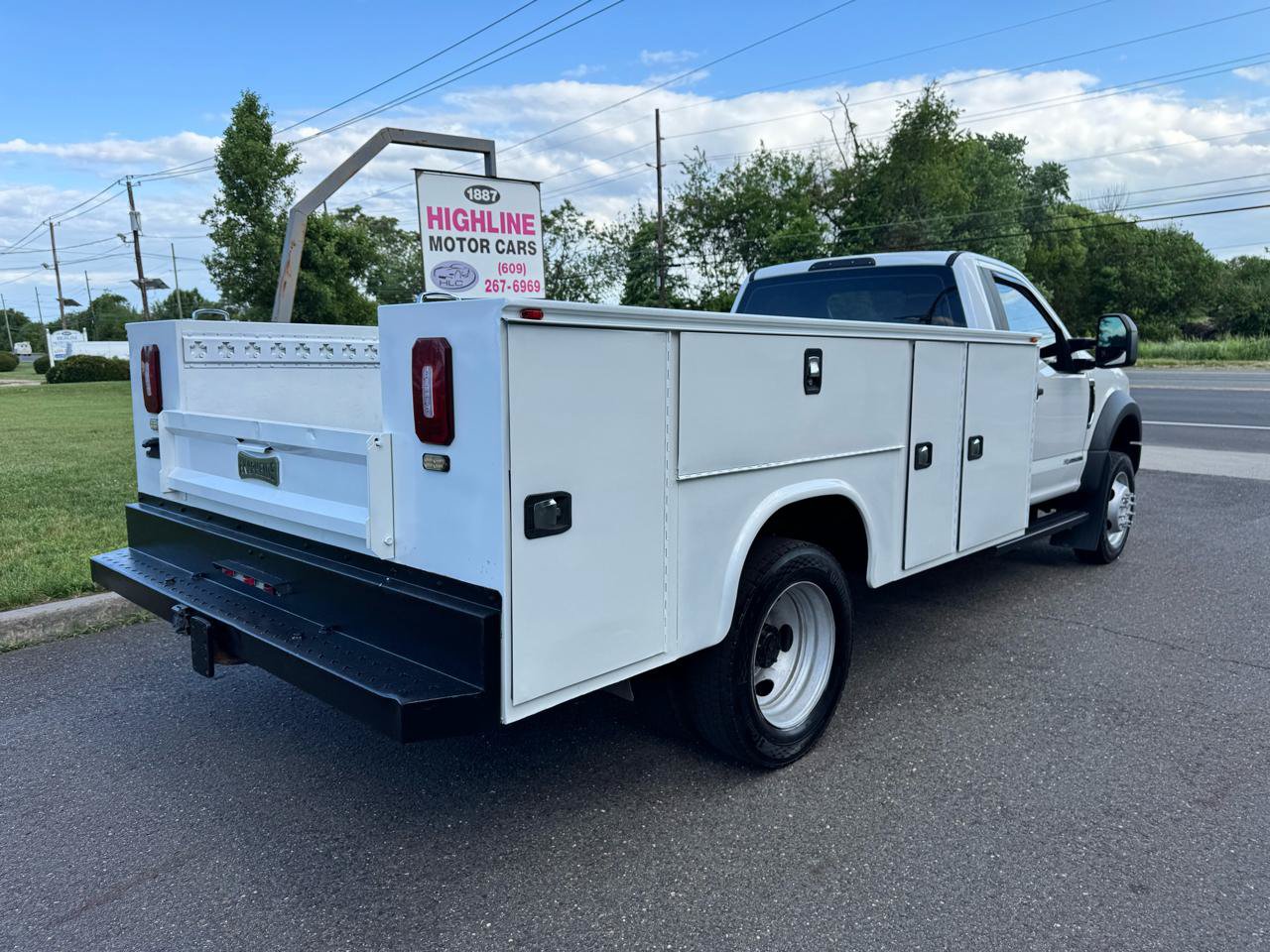 Used 2019 Ford F550 2WD Regular Cab Super Duty image 5