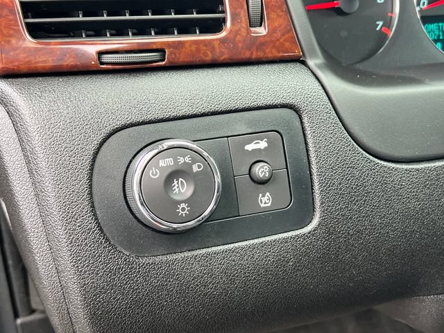 Used 2011 Chevrolet Impala LT FWD image 10