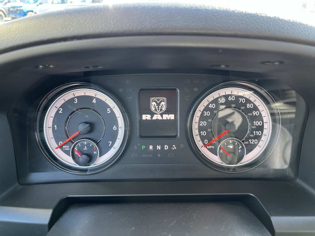 Used 2024 RAM 1500 Classic SLT image 34