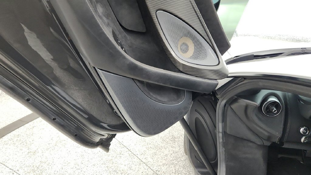 Used 2019 McLaren 600LT RWD image 34