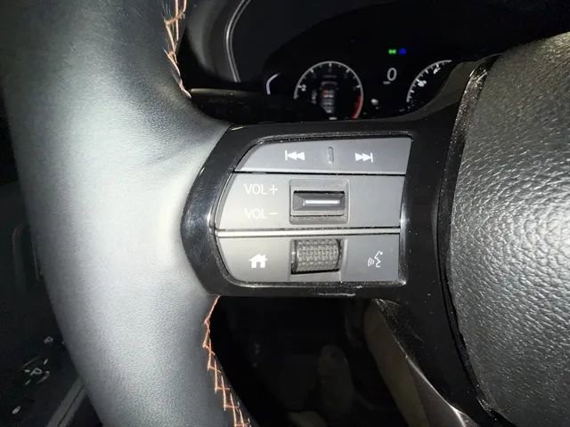 Used 2025 Honda Pilot TrailSport image 31