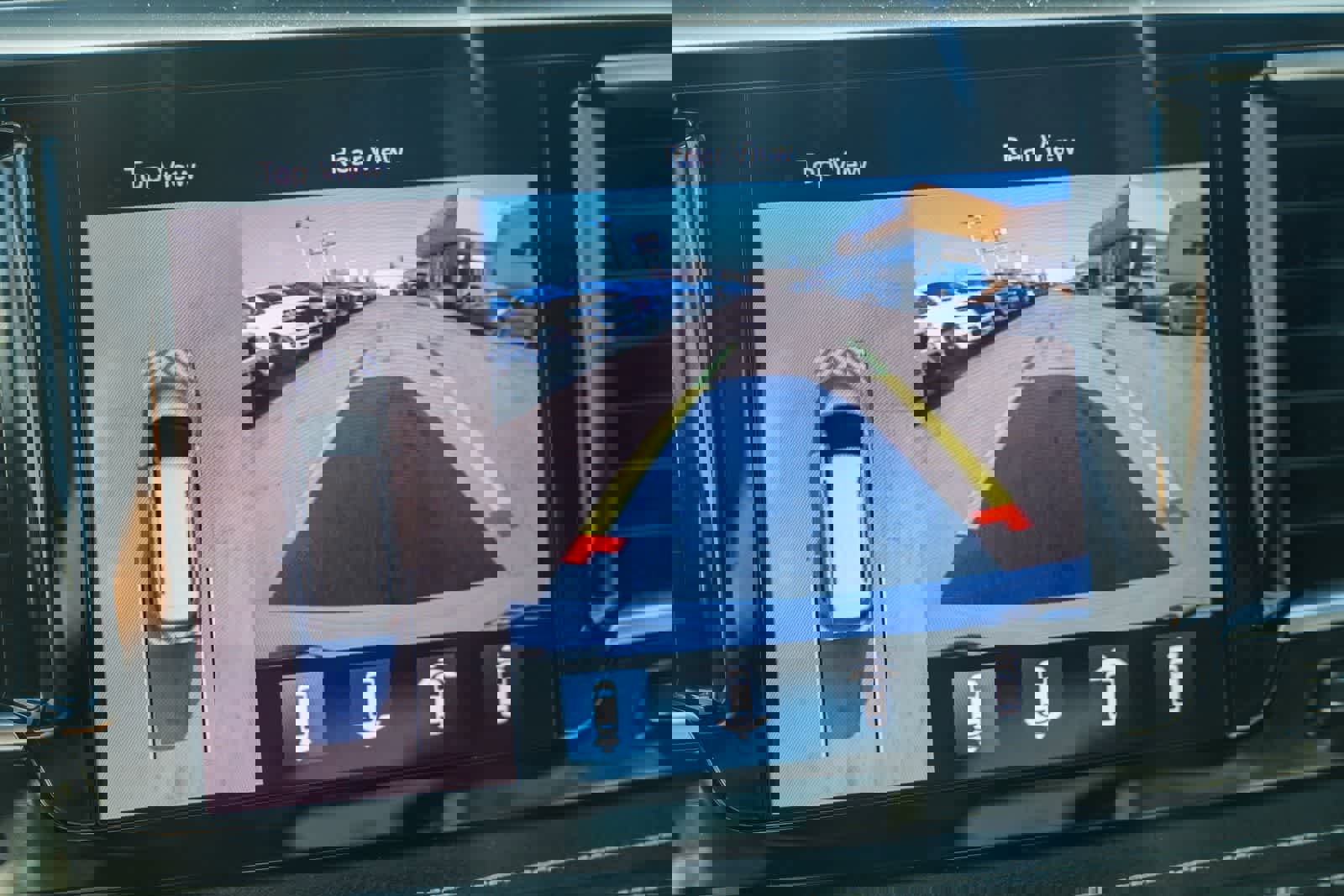 Used 2020 Chrysler Pacifica Limited w/ Advanced Safetytec Group image 19