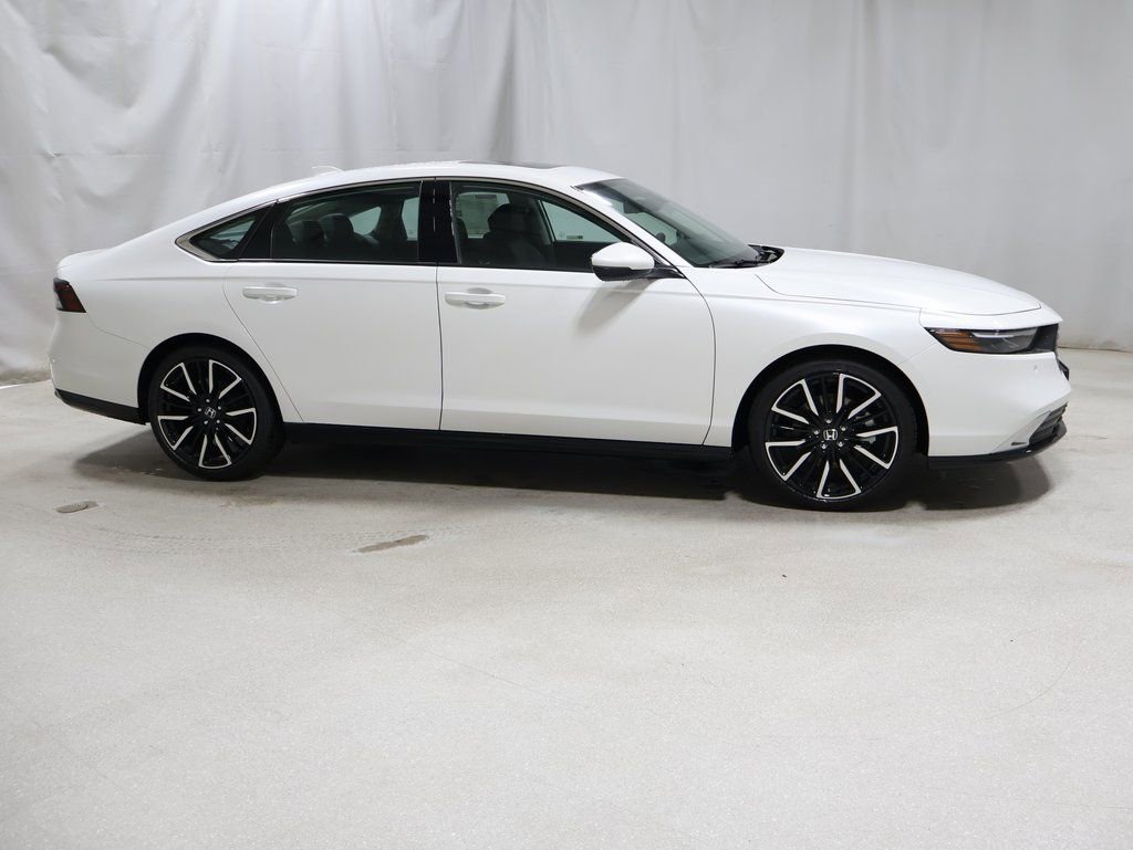 New 2025 Honda Accord Touring image 8