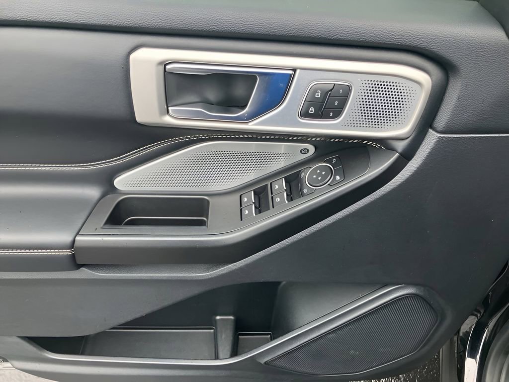 Used 2020 Ford Explorer ST w/ Premium Technology Package image 44