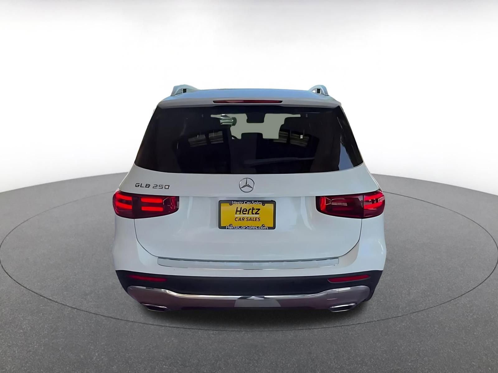 Used 2025 Mercedes-Benz GLB 250 image 12