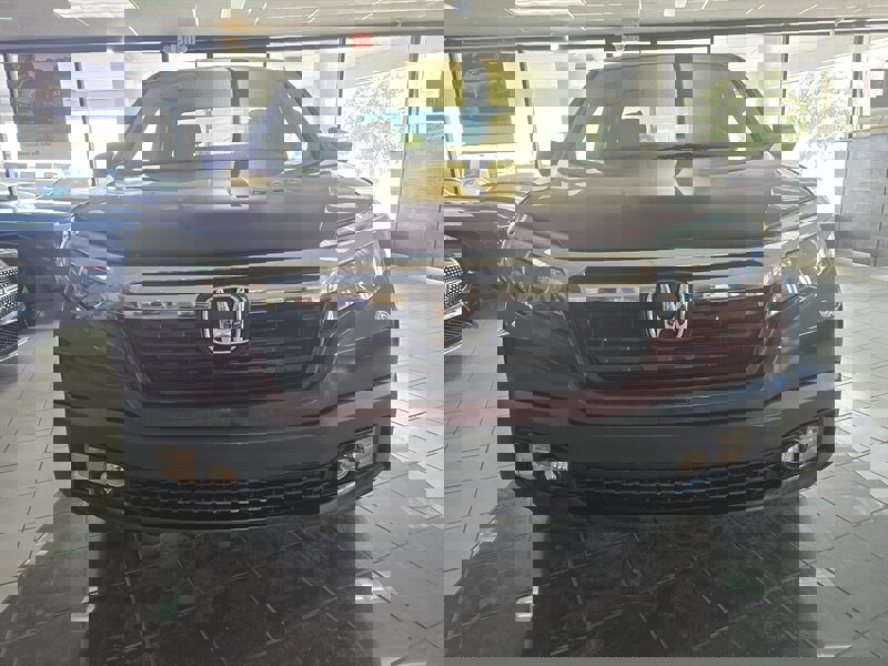 Used 2017 Honda Ridgeline RTL image 2