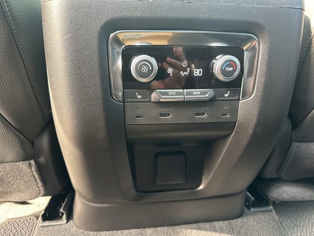 Used 2025 GMC Yukon Denali w/ Denali Reserve Package image 31
