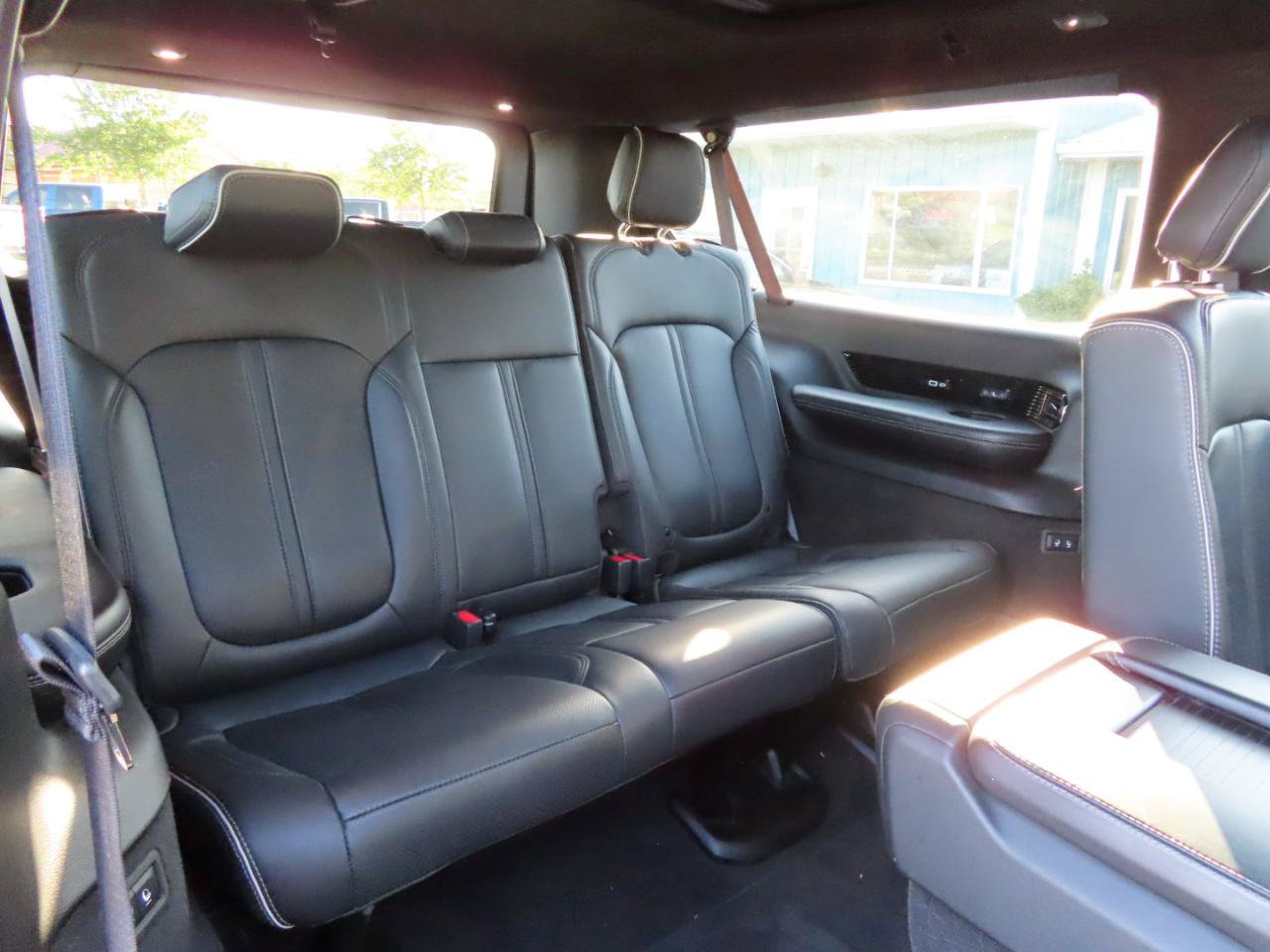 Used 2024 Jeep Grand Wagoneer L Series II w/ Quick Order Packagew 28T AWD/4WD image 52