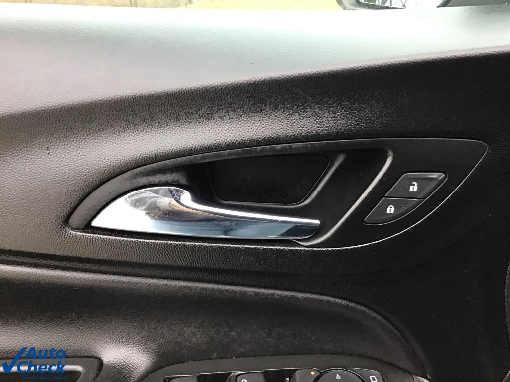 Used 2021 Chevrolet Equinox Premier w/ LPO, Floor Liner Package image 25