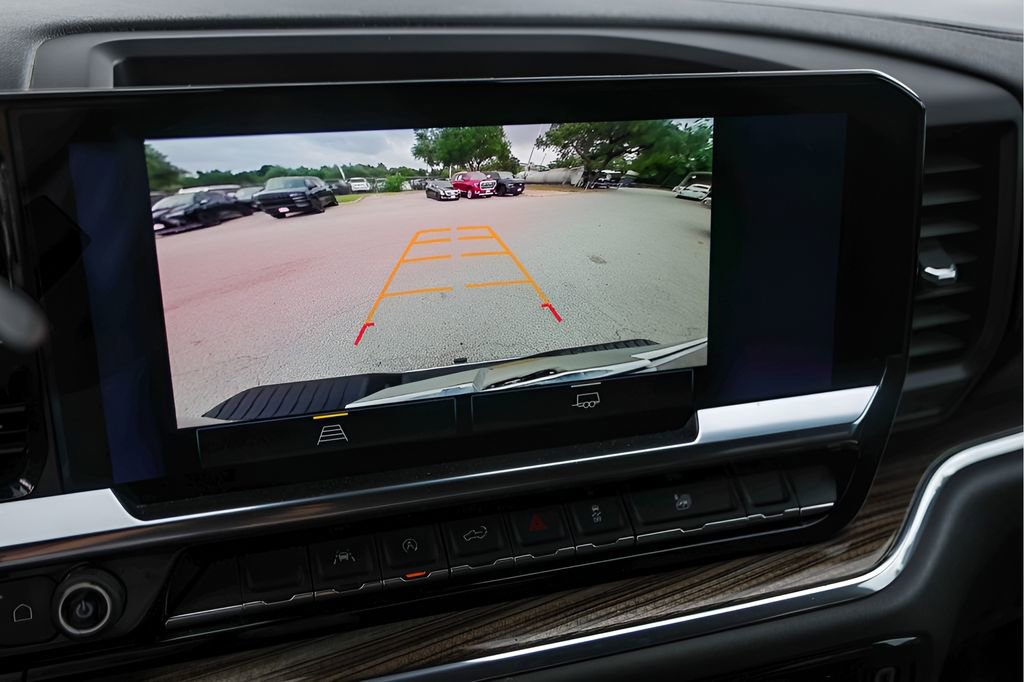 Used 2024 Chevrolet Silverado 1500 LT image 20