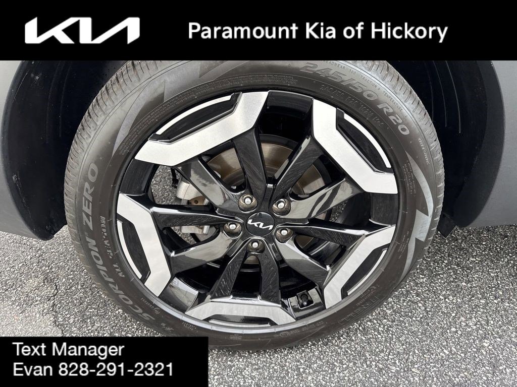 Used 2025 Kia Telluride EX image 9