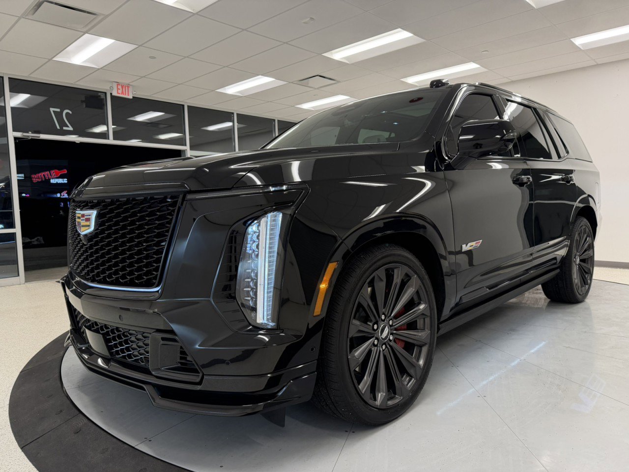 Used 2025 Cadillac Escalade V image 66