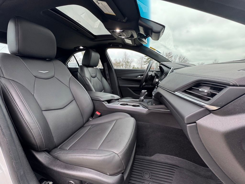 Certified 2023 Cadillac CT4 Premium Luxury w/ LPO, Exterior Accent Package image 32