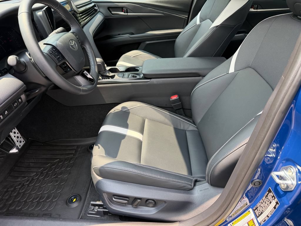 Used 2026 Toyota Camry SE w/ Convenience Package FWD image 24