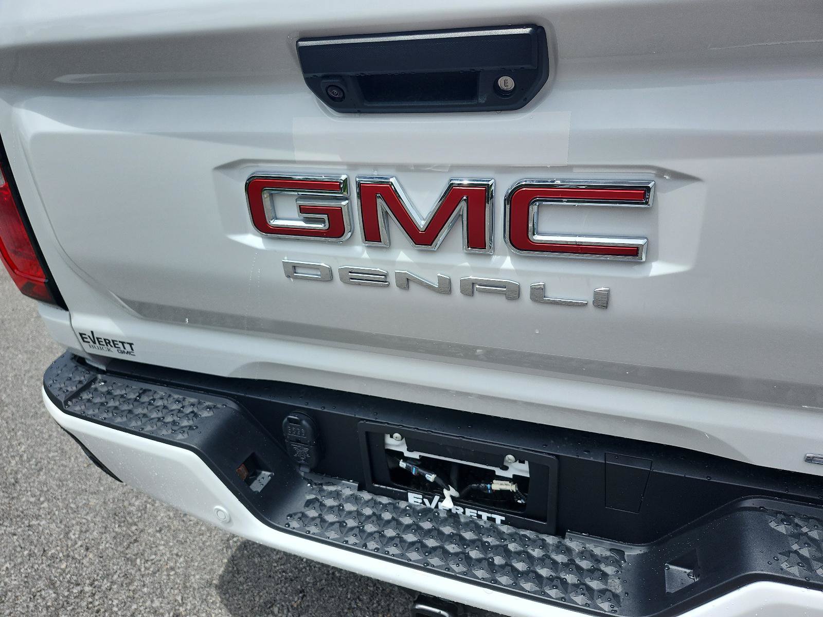 New 2026 GMC Canyon Denali AWD/4WD image 8