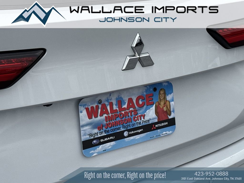 Used 2023 Mitsubishi Outlander SE Black Edition image 10