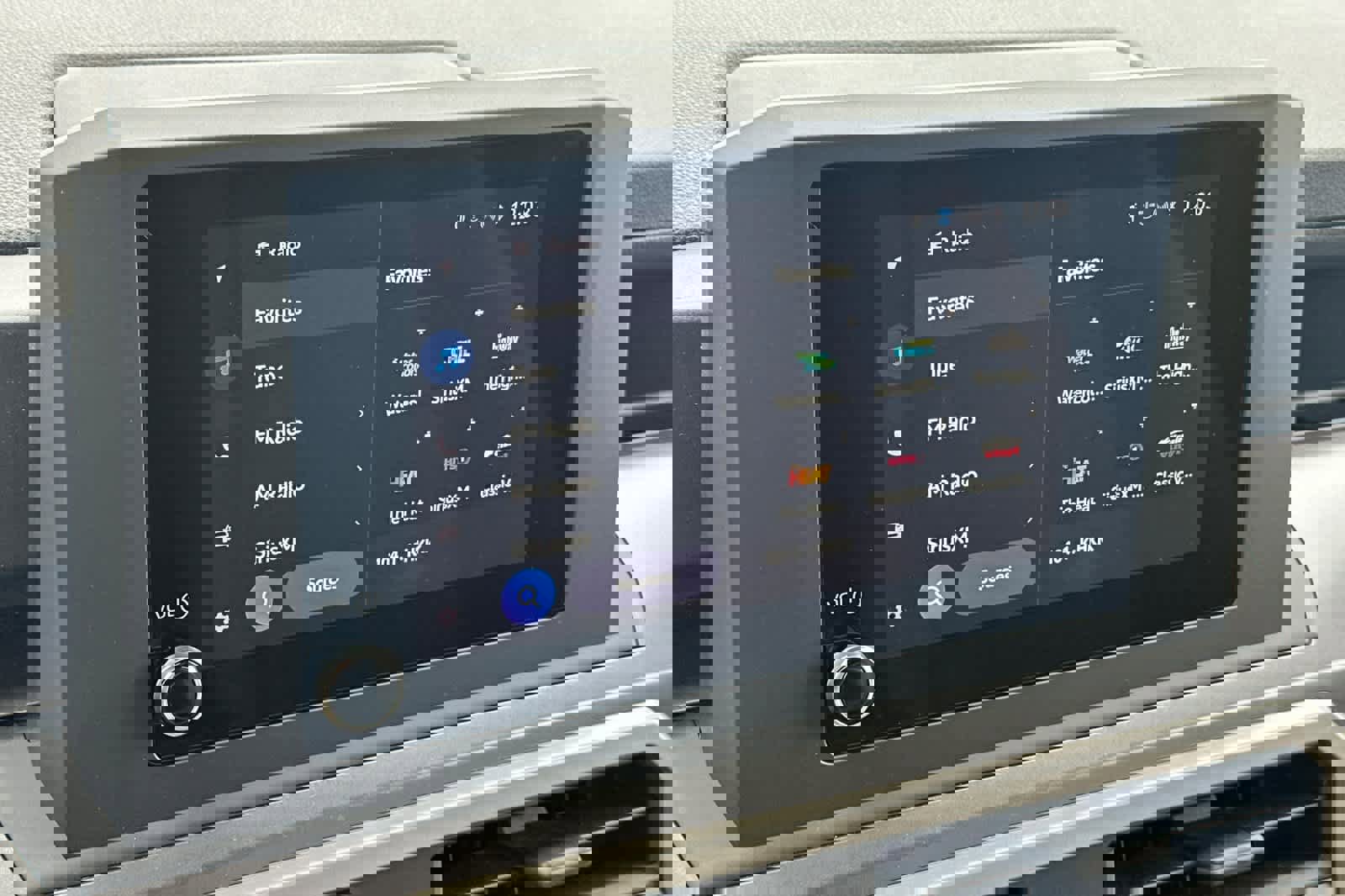 Used 2025 Toyota Tacoma SR5 w/ SR5 Upgrade Package image 16